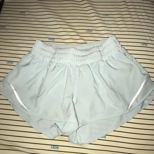 lululemon hotty hot II shorts